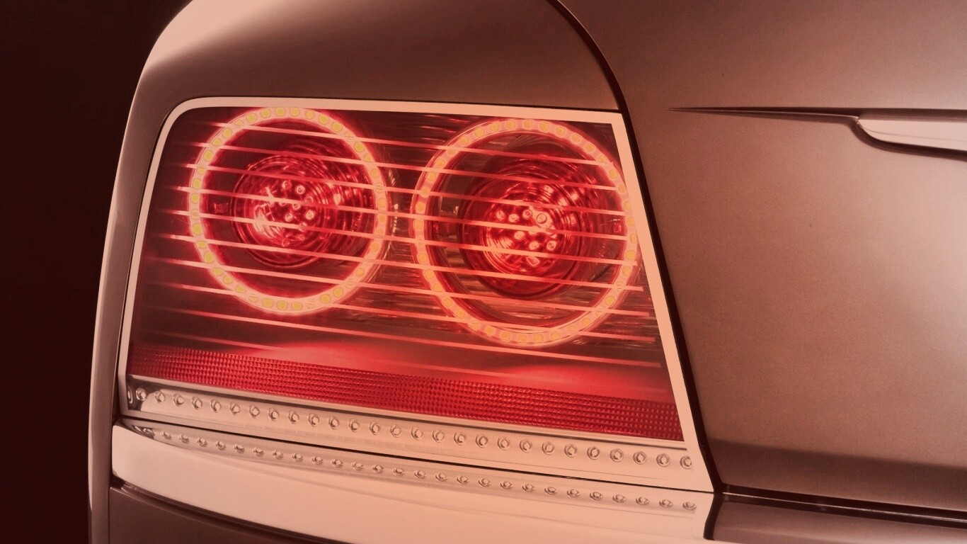 Горящие задние фары обои