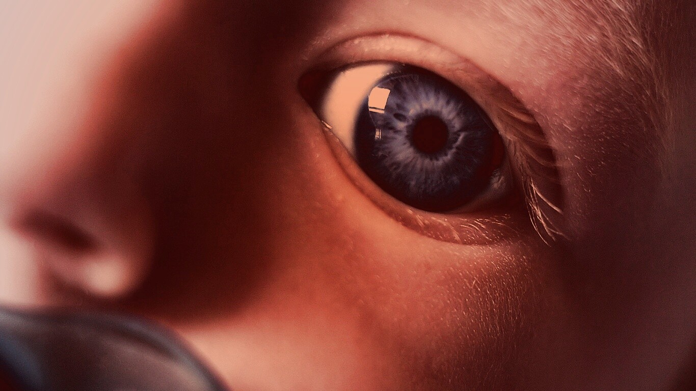 Синий глаз ребенка обои