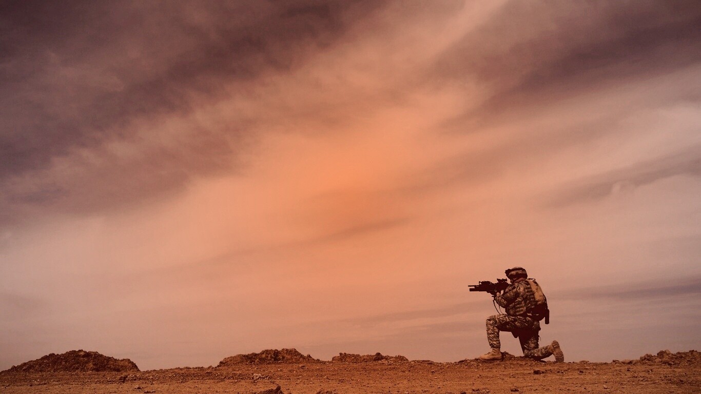 Стрельба с колена обои