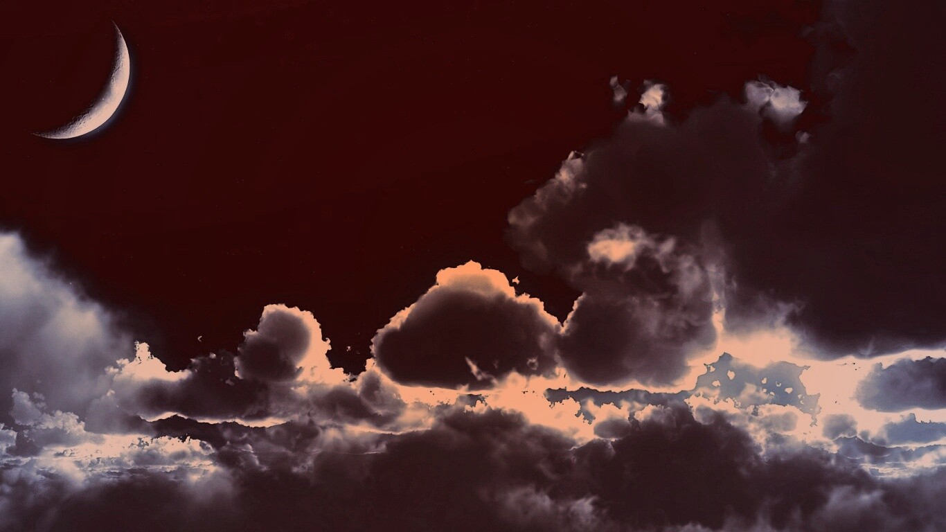 Облака и луна в ночном небе обои
