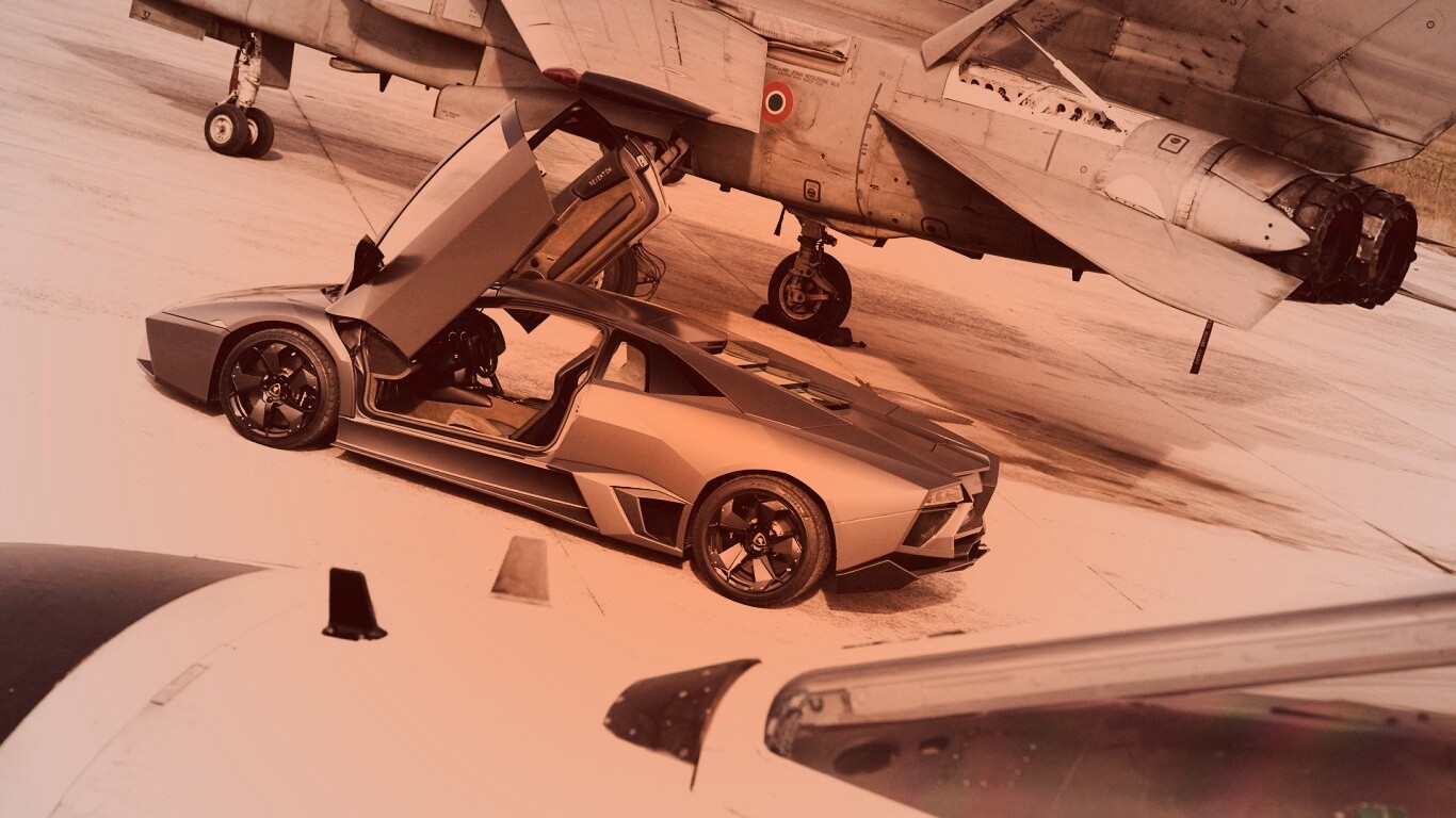 Ламборджини на военной базе обои