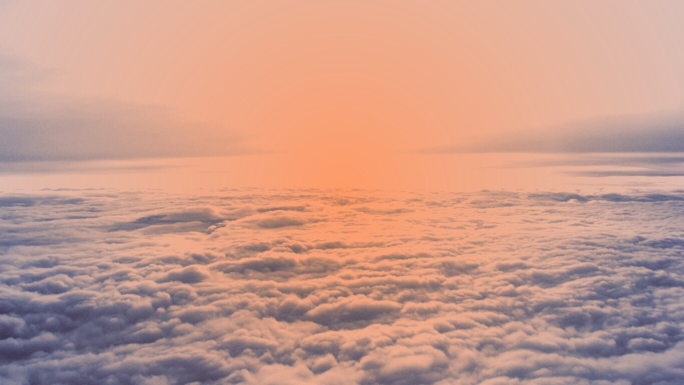 Над облаками обои