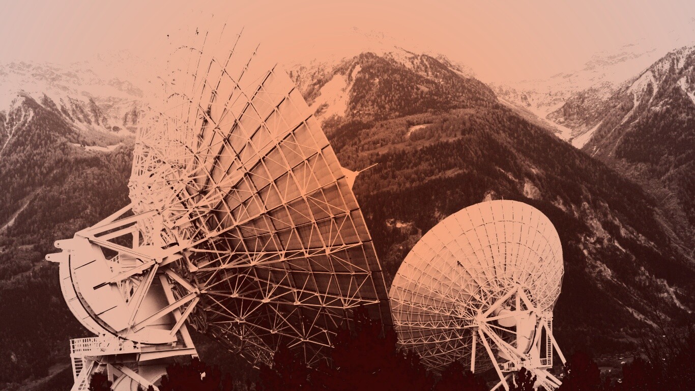 Локаторы в горах обои