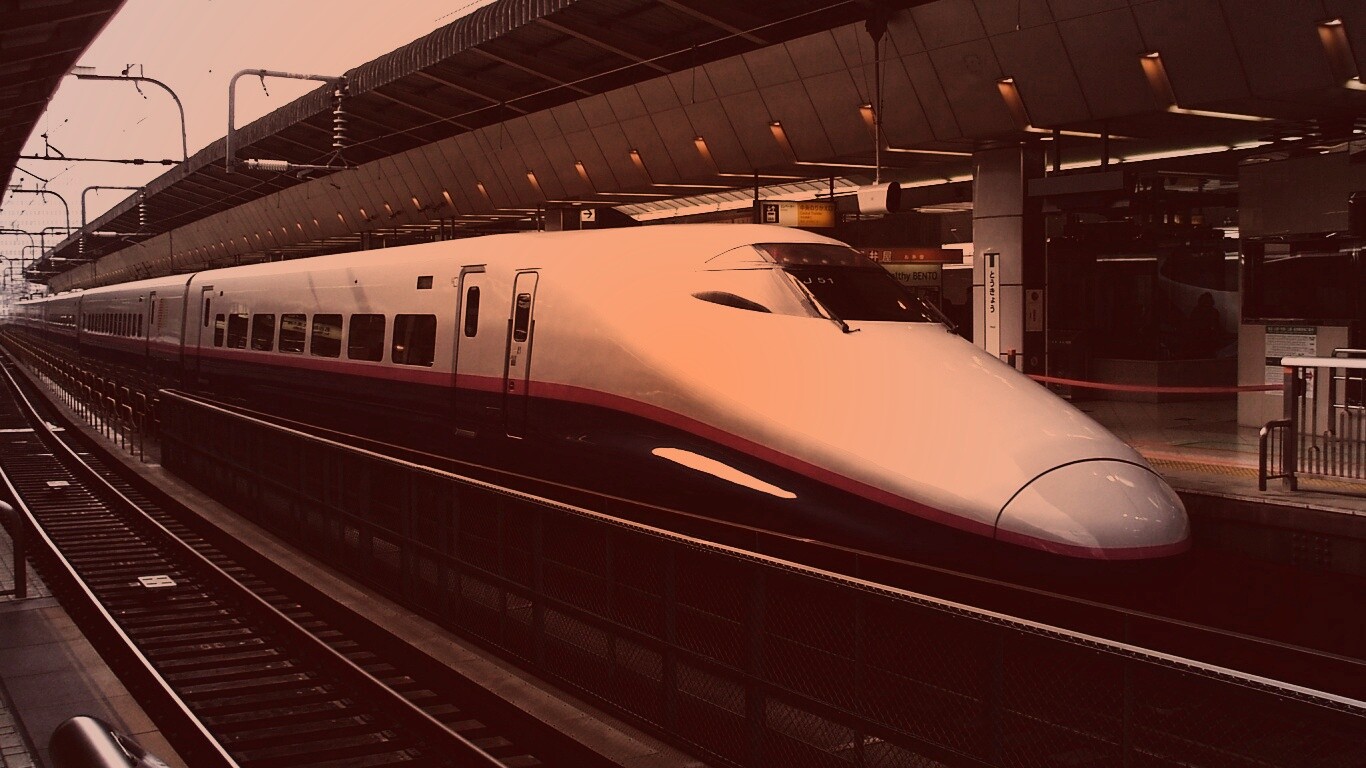 Модель скоростного поезда обои