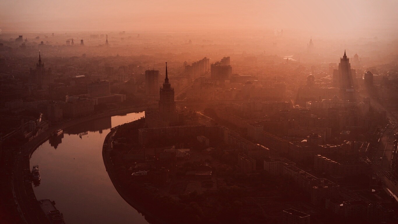 Москва в тумане обои