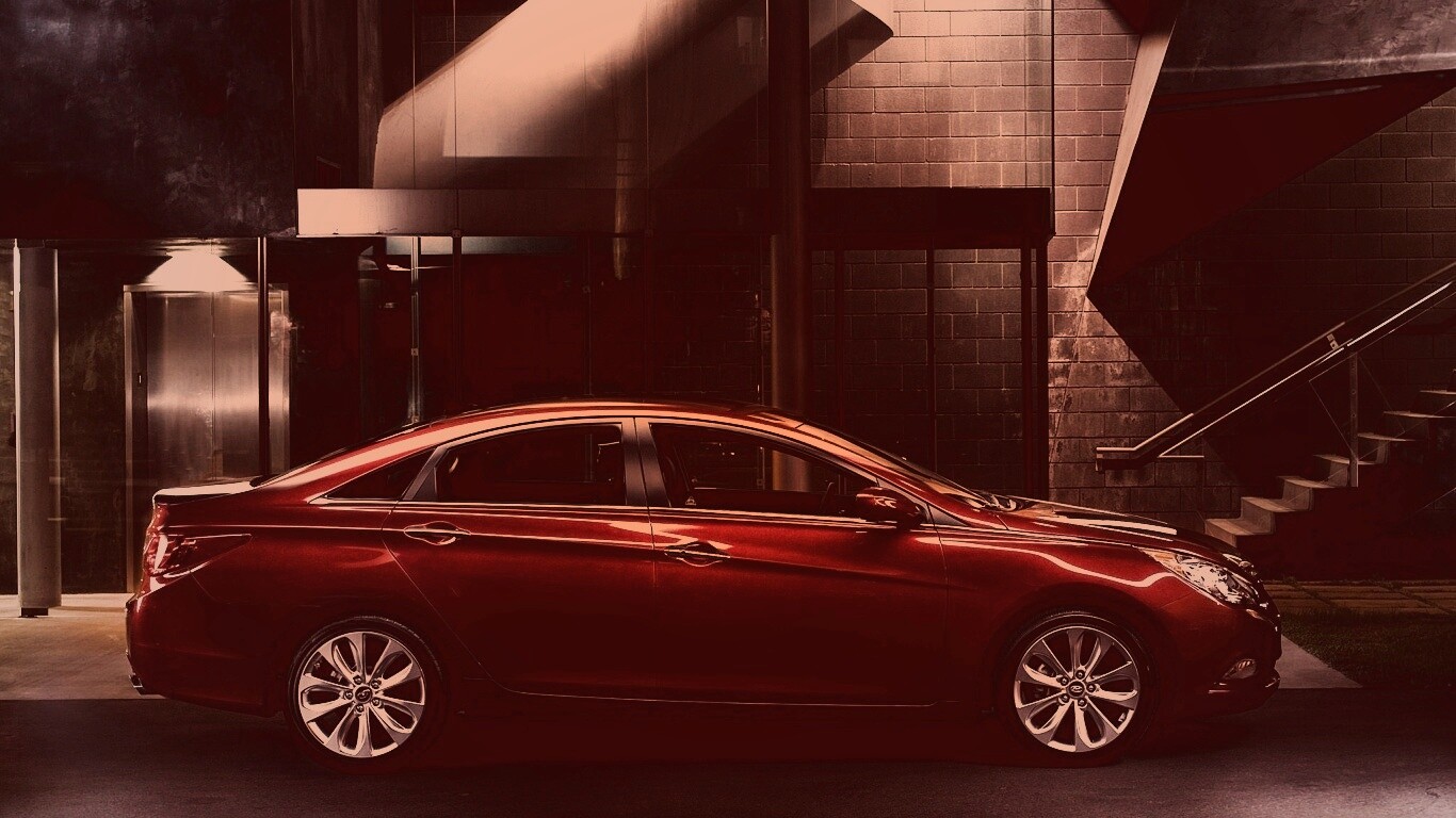 Красный хёндай солярис обои