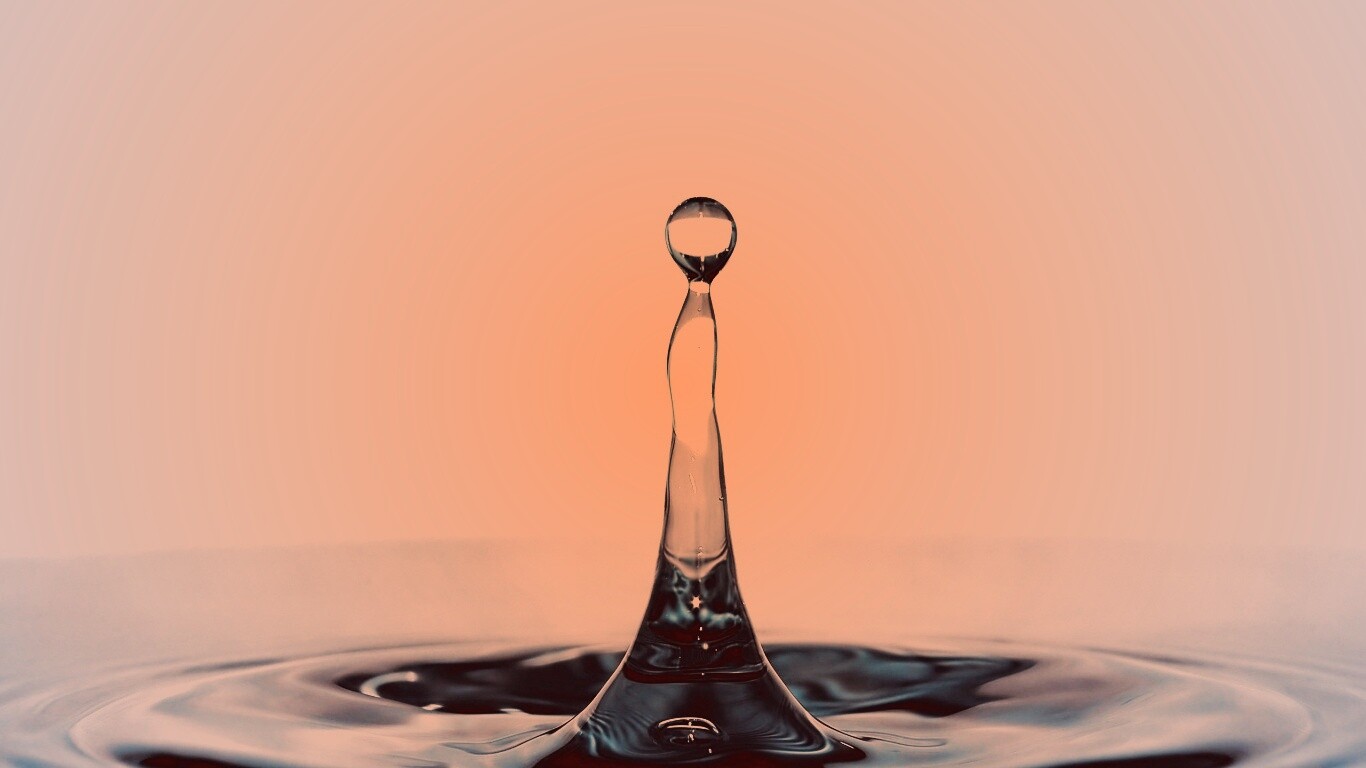 Падение капли обои