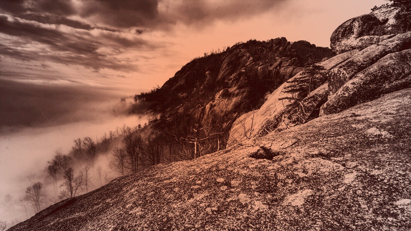 Туманные горы обои