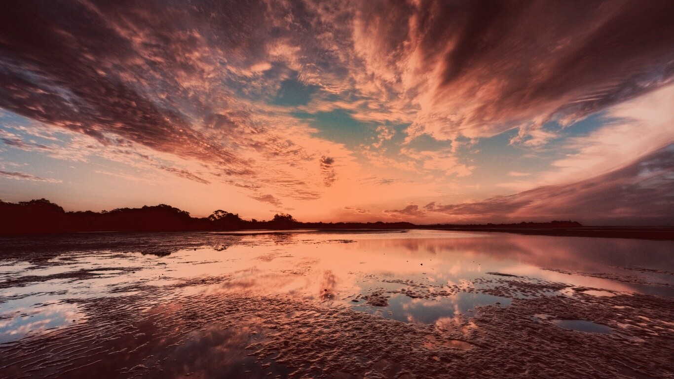 Дивный закат на озере обои