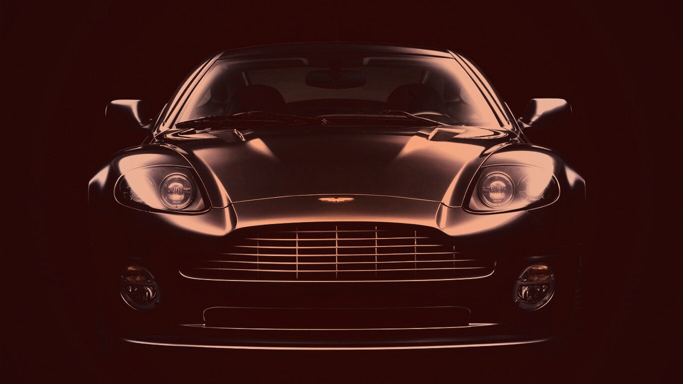 Aston Martin Vanqish обои