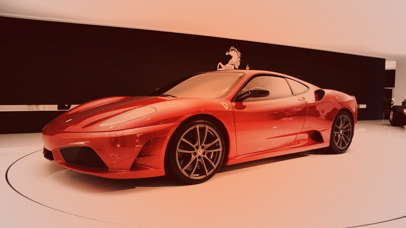 Ferrari F430 Scuderia на выставке обои