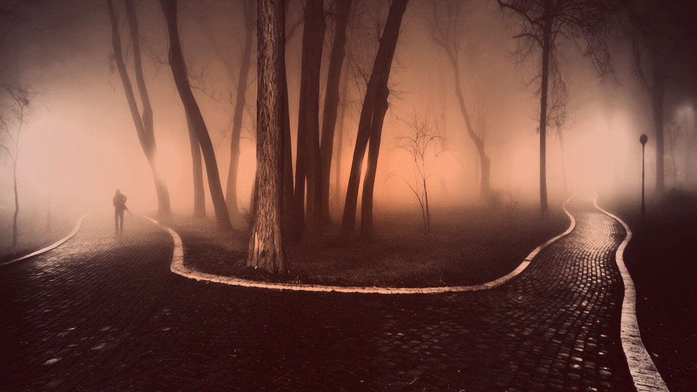 Пустынный лабиринт парковых дорожек обои