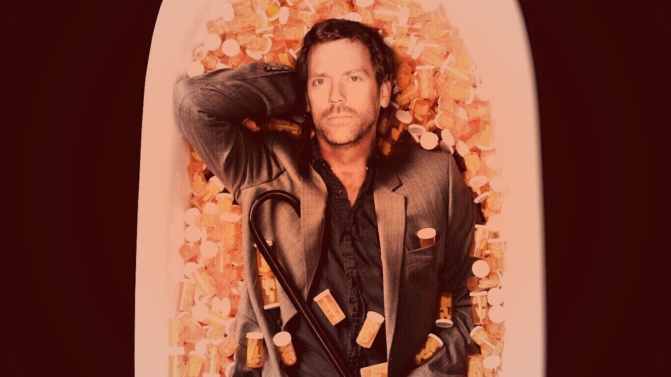 Хаус в ванне с викодином обои