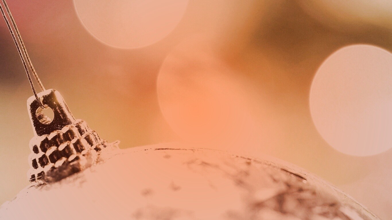 Новогоднее украшение обои