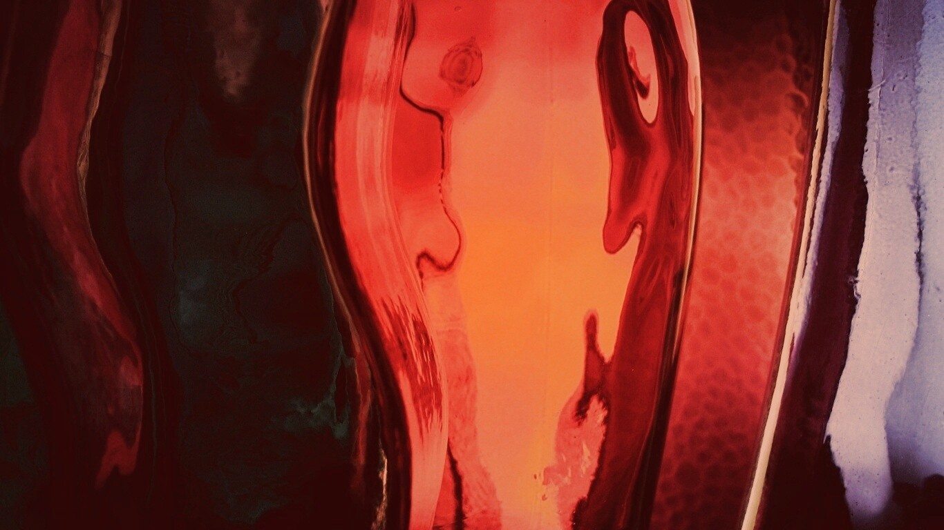 Абстрактное в бутылочном стекле обои