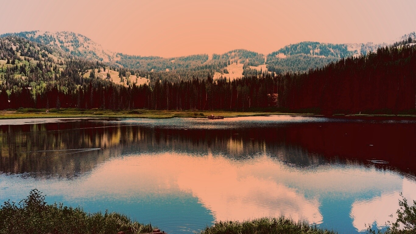 Горное озеро обои