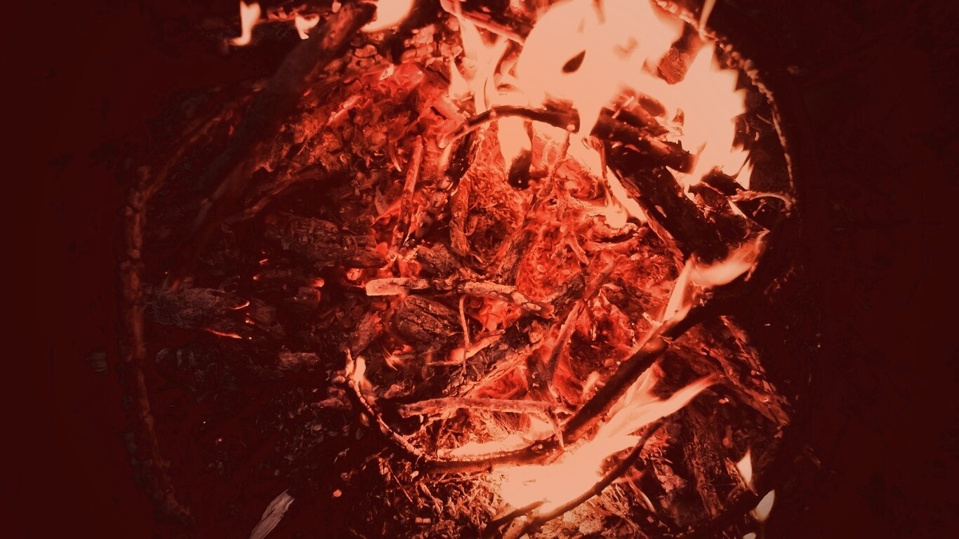 Костёр крупным планом обои