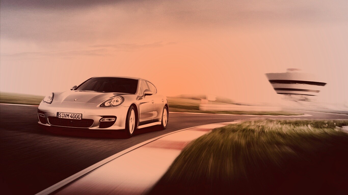 Автомобиль на треке обои