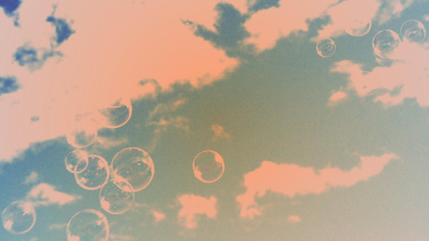 Мыльные пузыри в небе обои