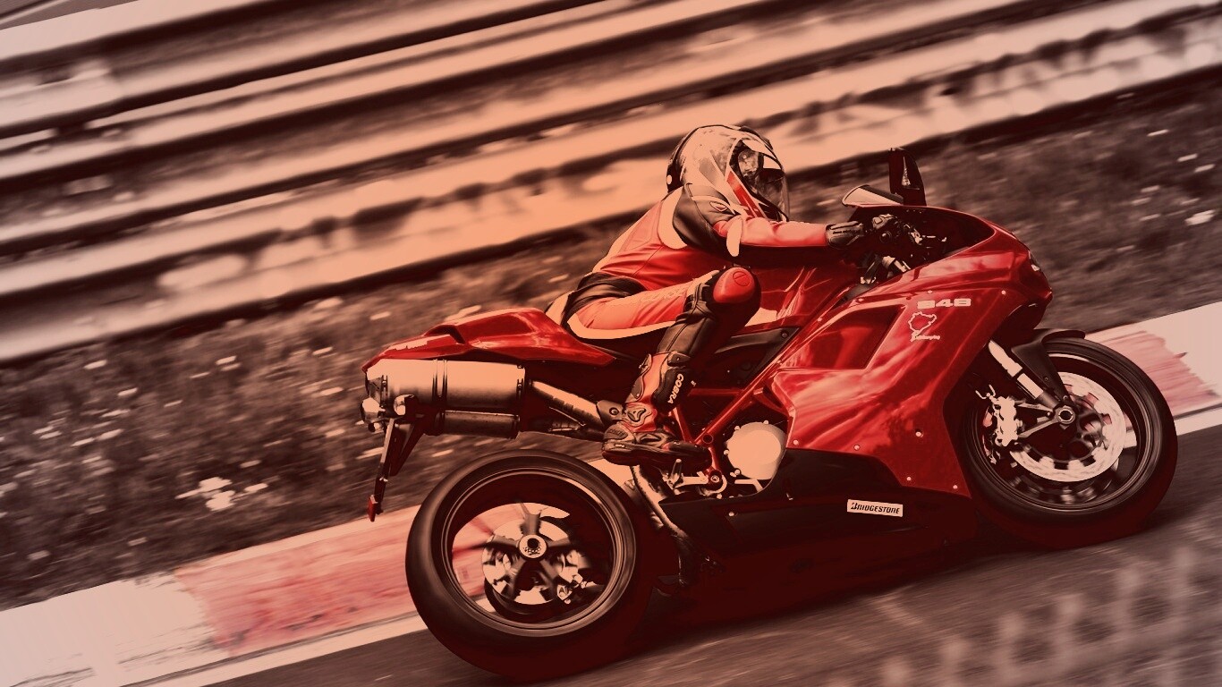 Красный мотоцикл обои