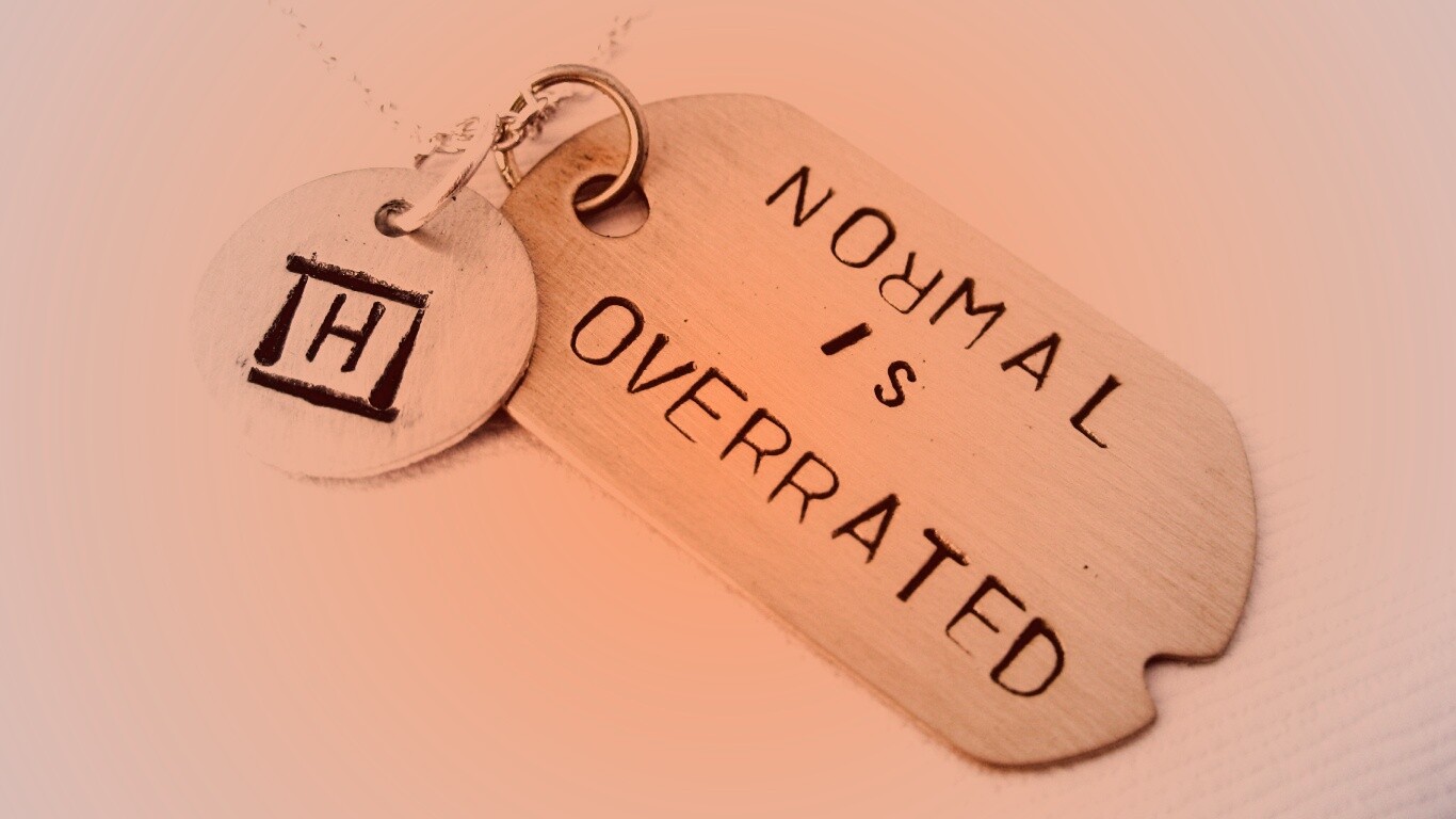 Нормальность переоценена обои