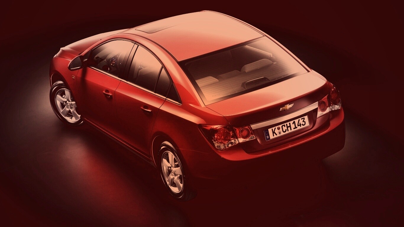 Шевроле Cruze красного цвета обои