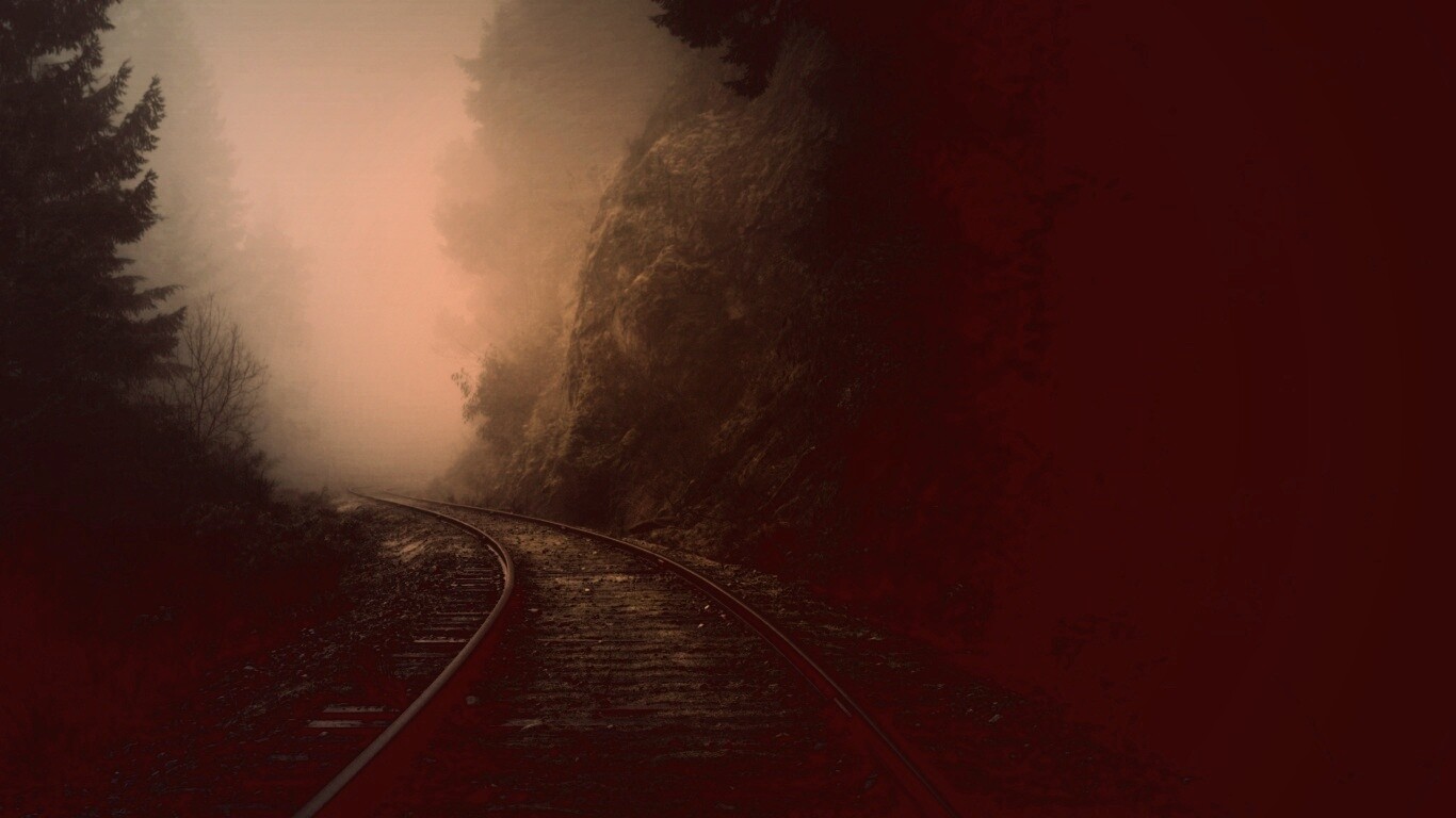 Рельсы уходя в туман обои