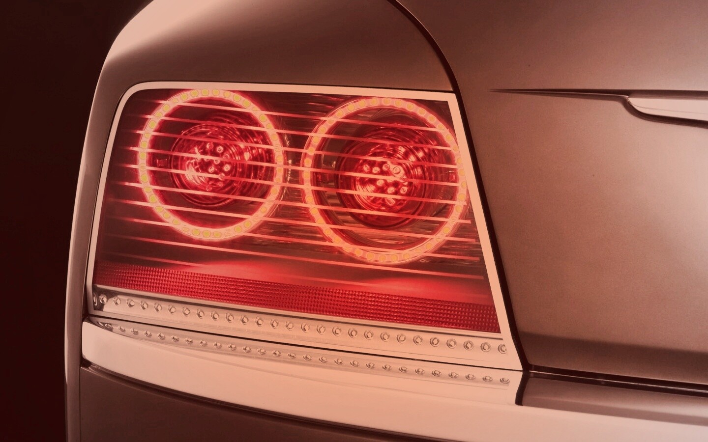 Горящие задние фары обои