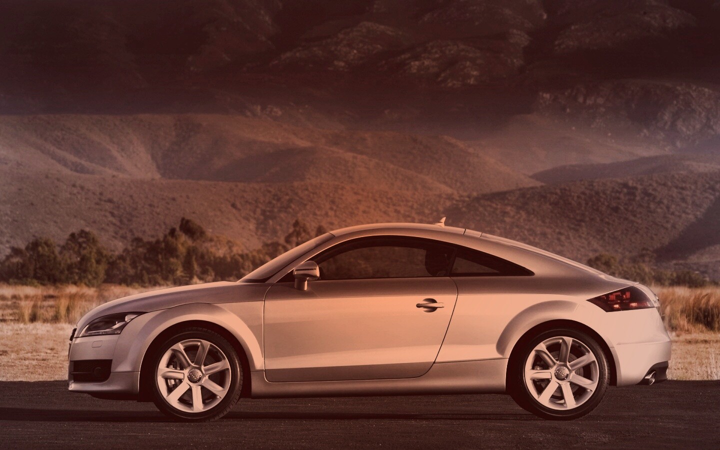 Трехдверный ауди обои