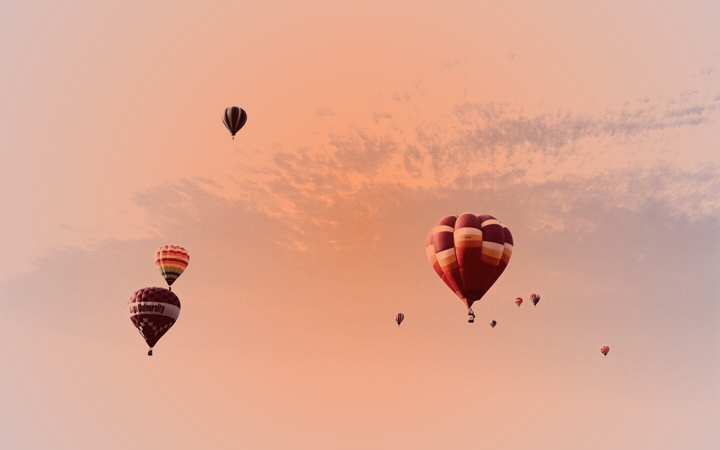 Парад воздушных шаров обои