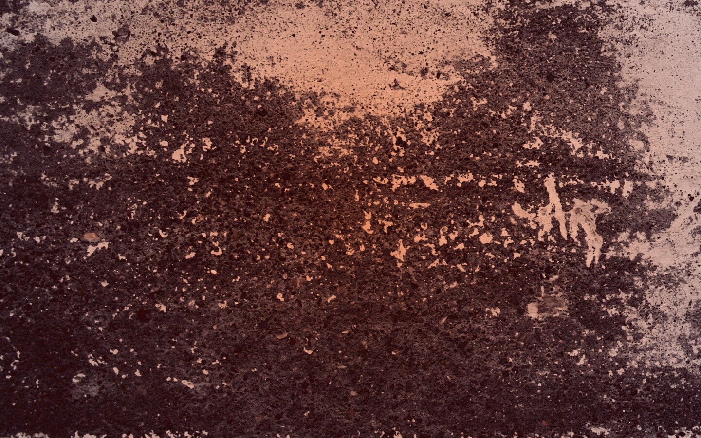 Бетонный пол с налетом белой краски обои