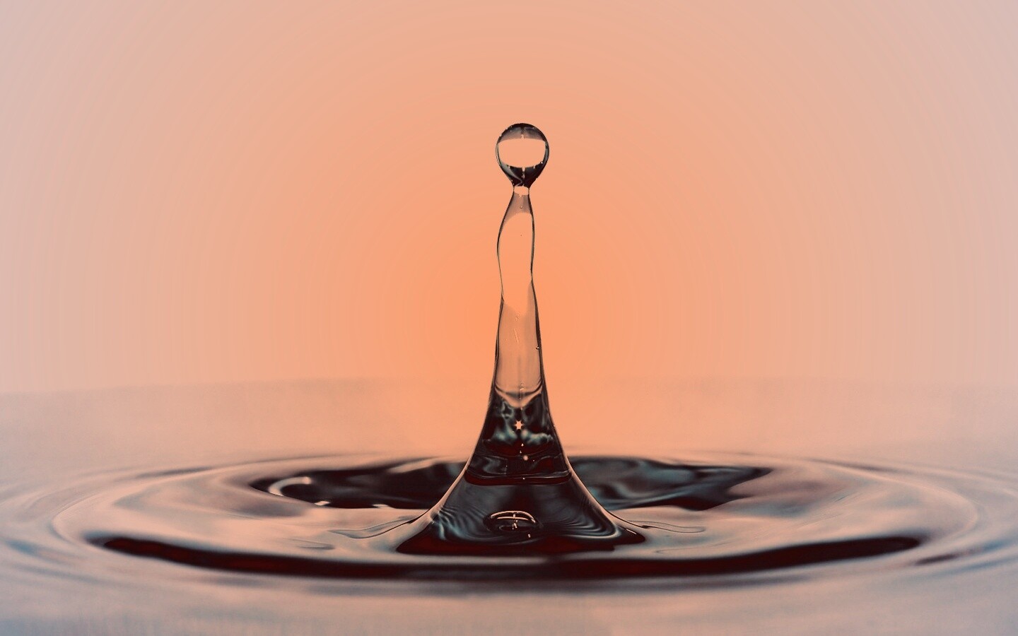 Падение капли обои