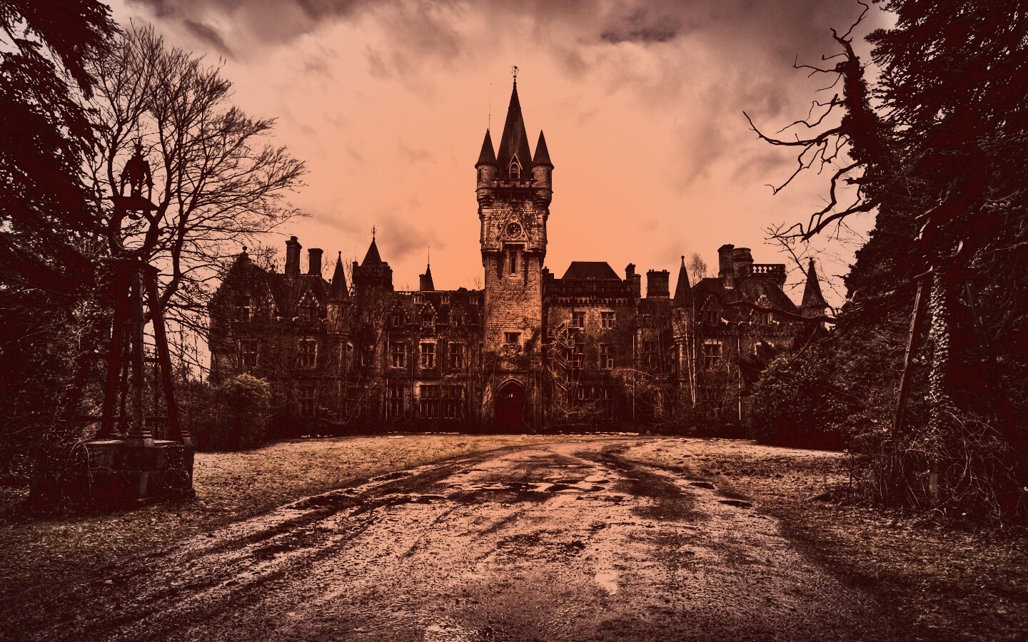 Разрушающийся замок обои