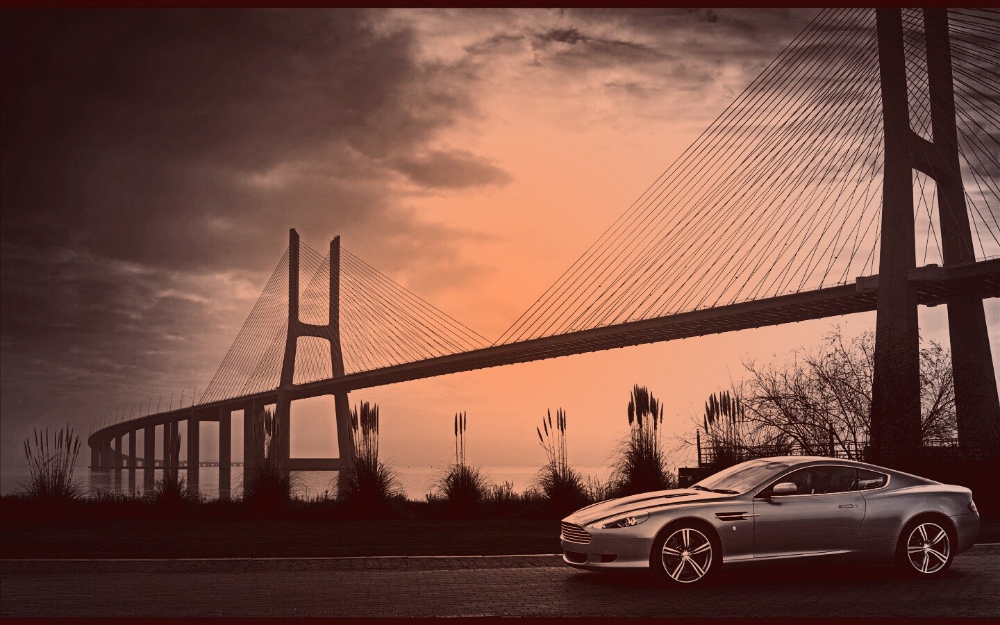 Aston Martin на фоне моста обои