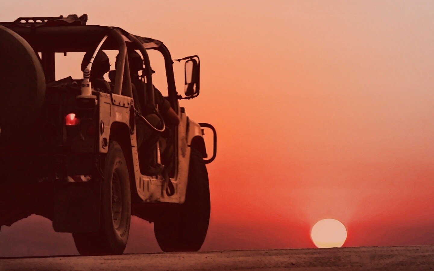 Военный Hammer обои