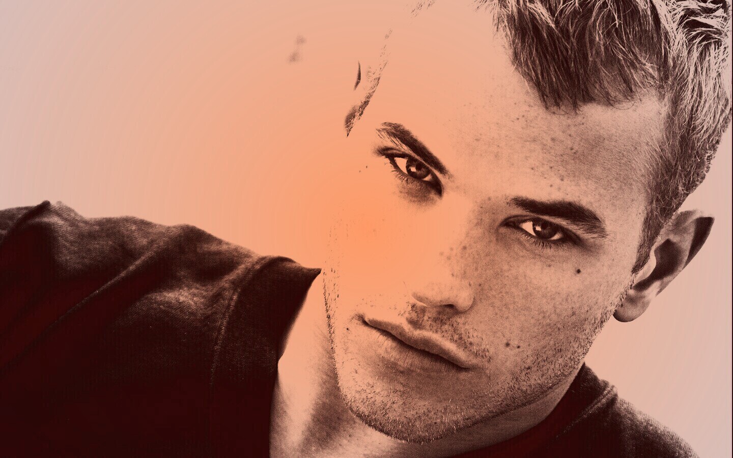 Келлан Латс обои