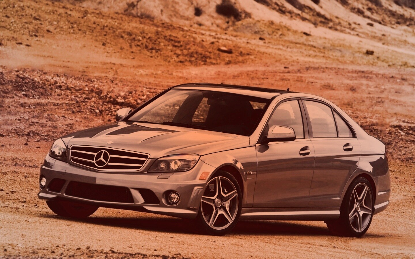 Мерседес в карьере обои