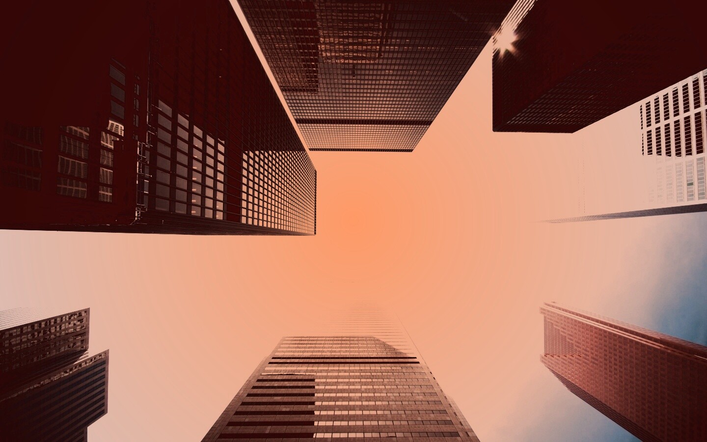 Небоскребы уходящие в облака обои