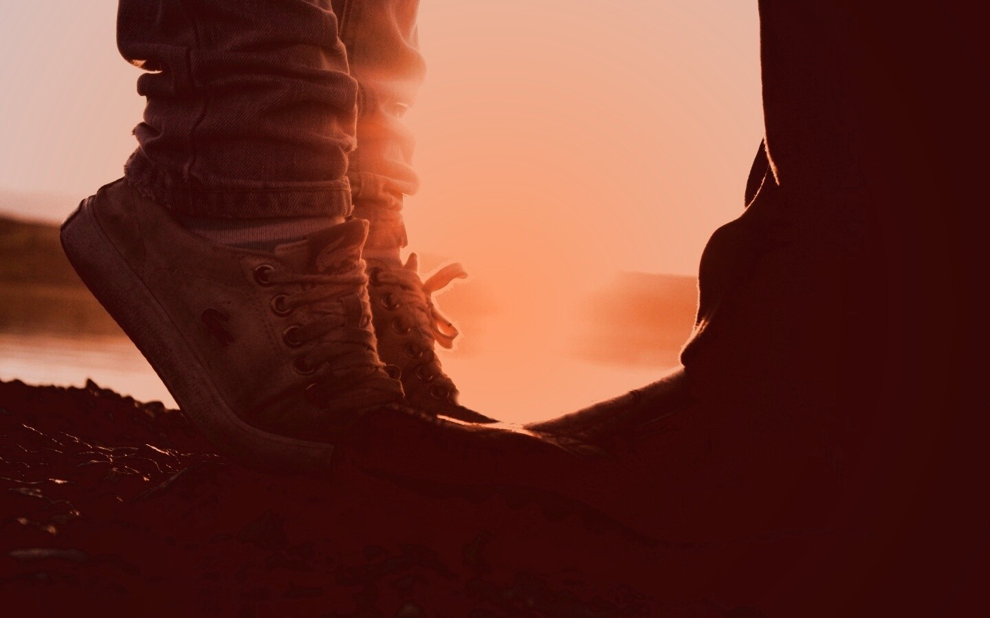 Поцелуй на цыпочках обои