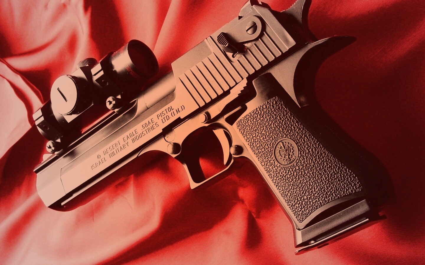 Пистолет Desert Eagle с прицелом обои