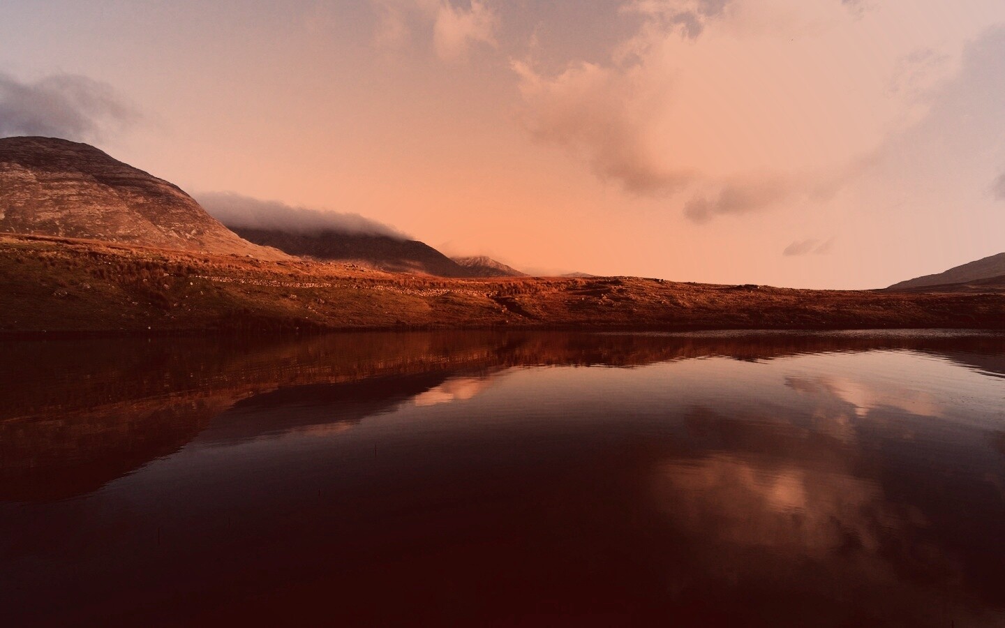Зеркальное озеро обои