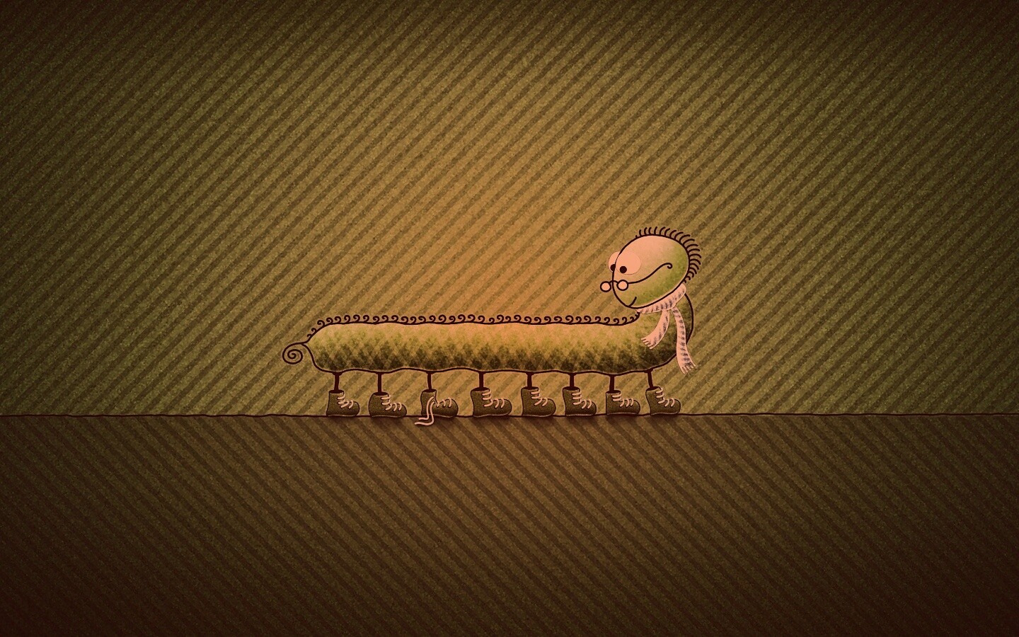 Гусеница в ботинках обои