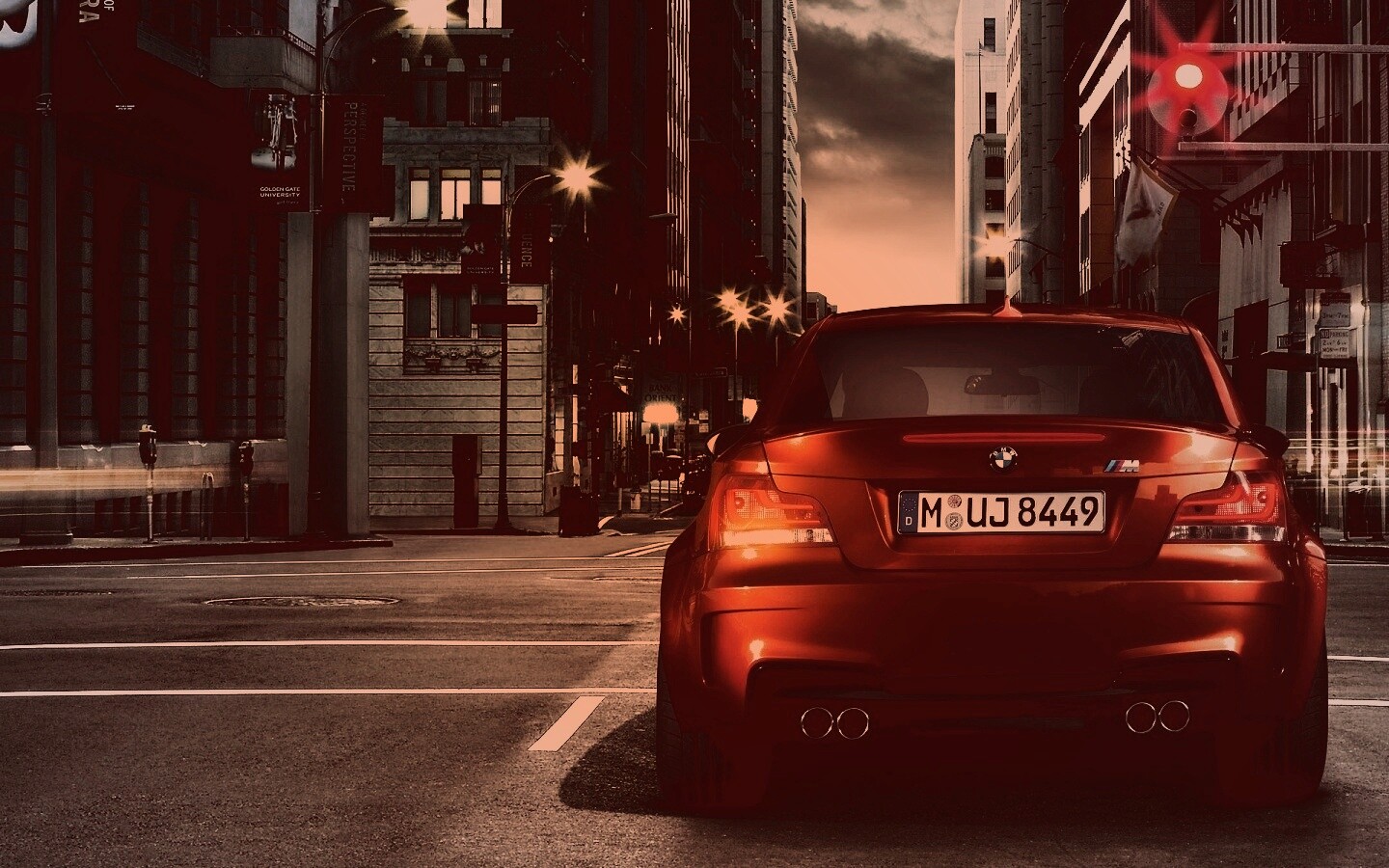 BMW M1 на улицах города обои