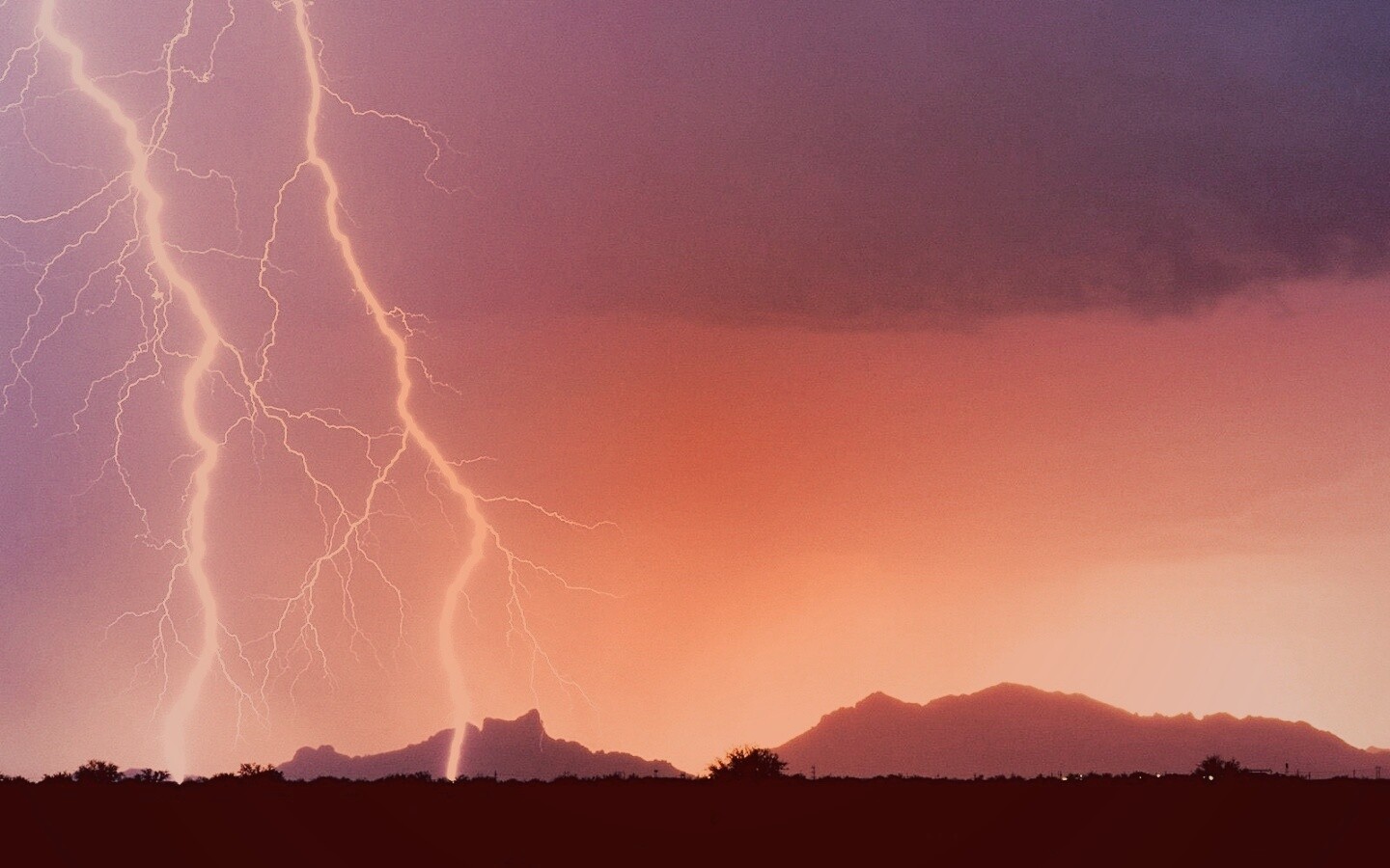 Двойная молния обои