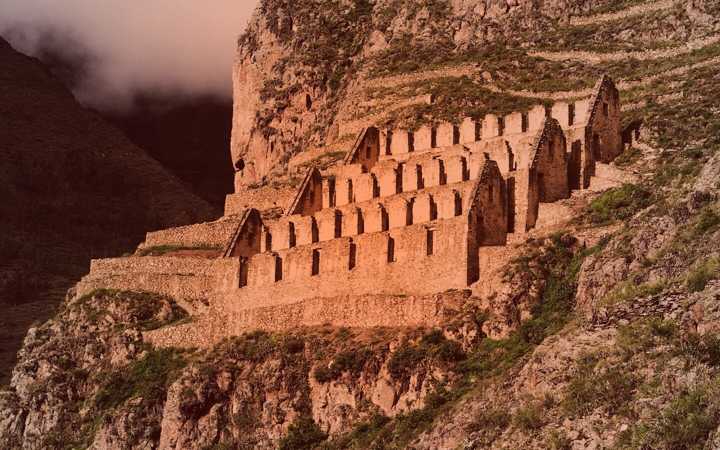 Руины в скалах Перу обои