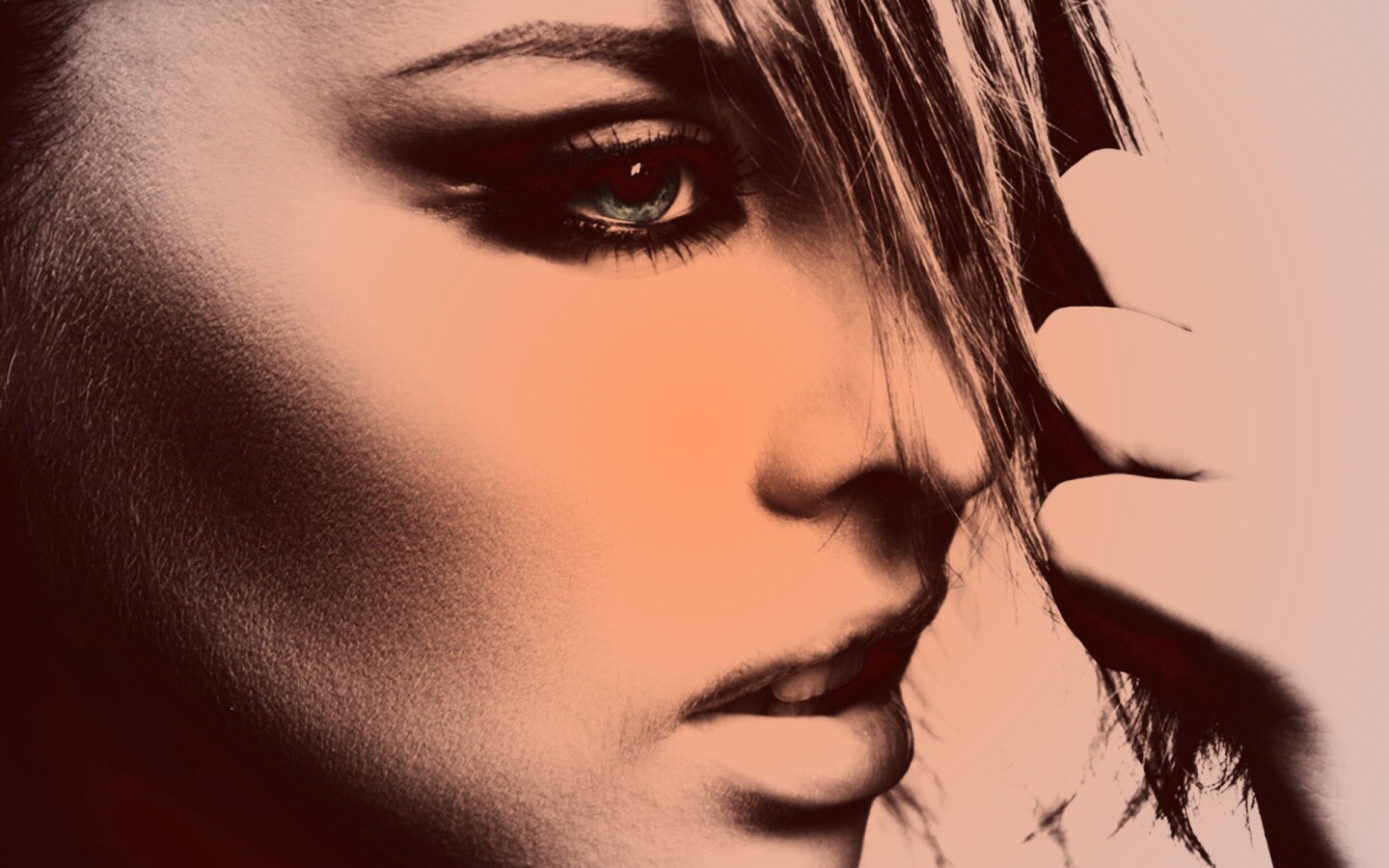 Глаза цвета моря обои