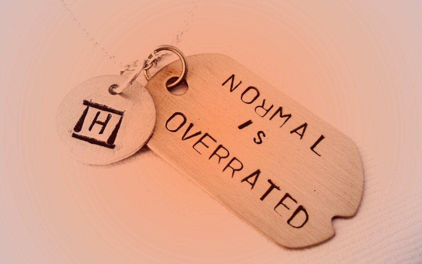Нормальность переоценена обои