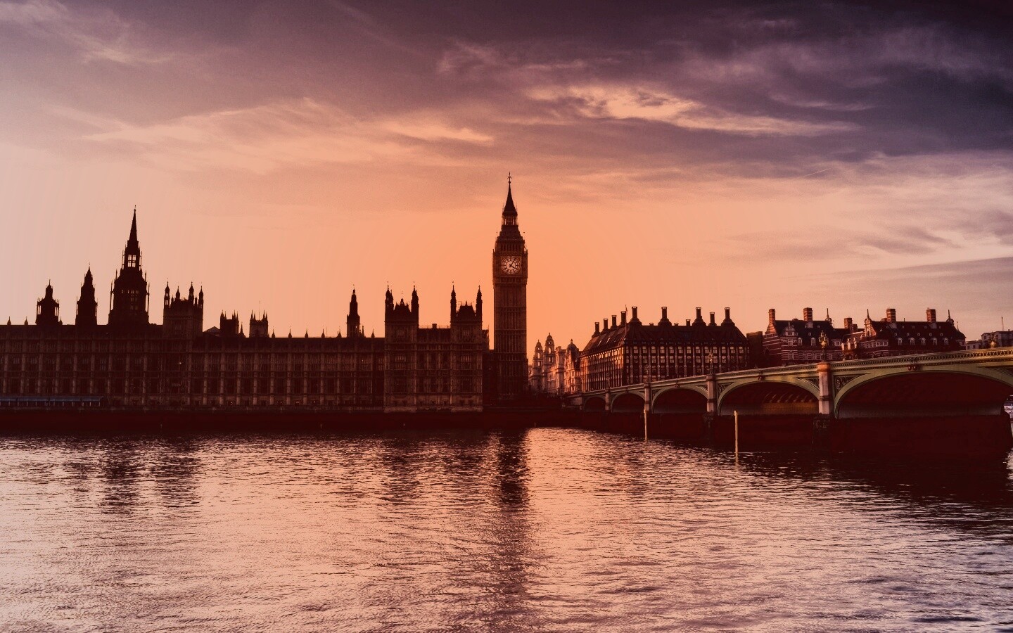 Биг-Бен на берегу Темзы обои