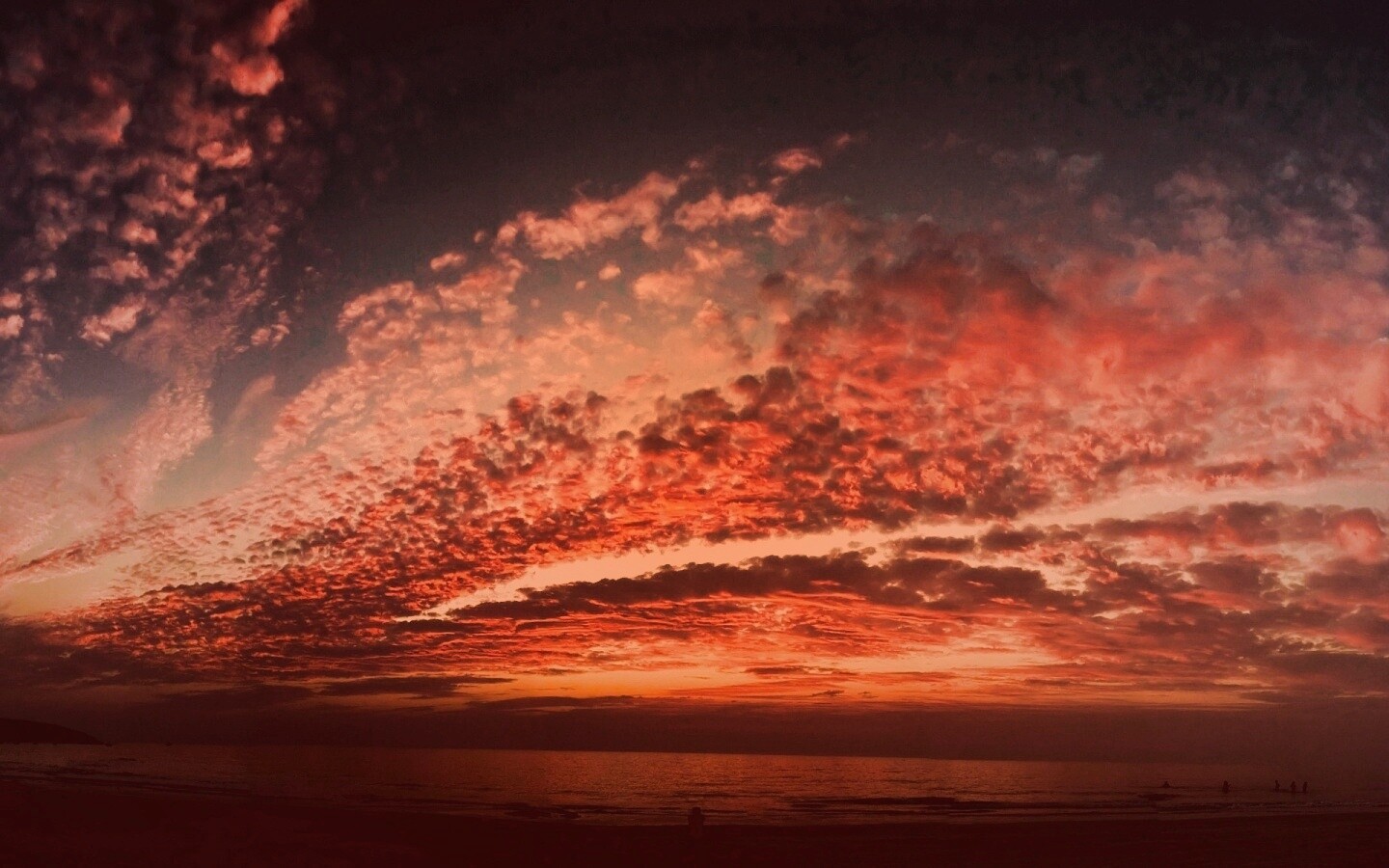 Изумитеьное закатное небо обои