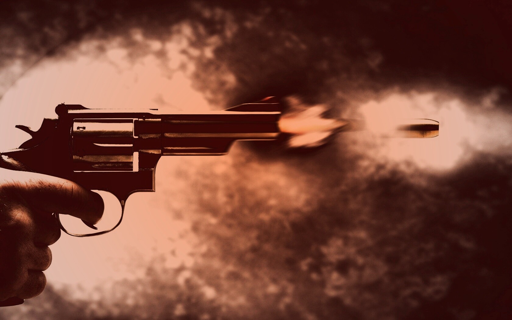 Выстрел из револьвера обои